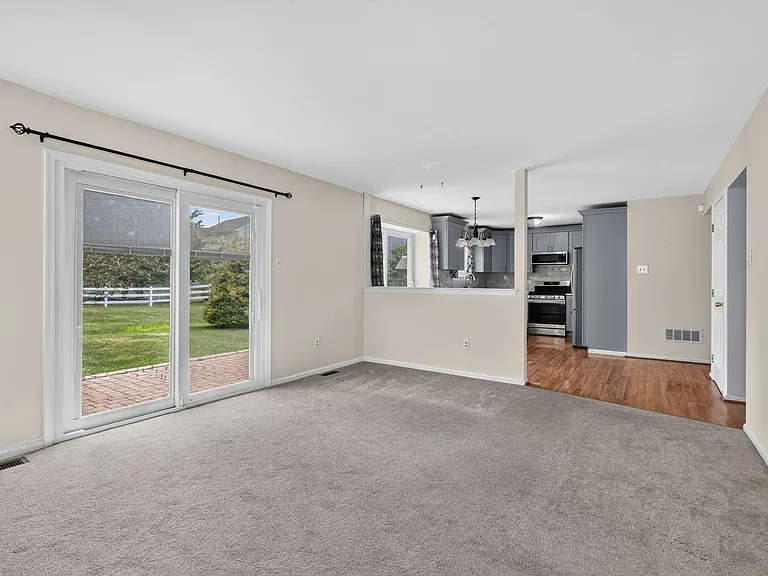 402 Candlewood Way — Photo 11