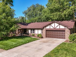 10188 E Lakeshore Dr, Carmel, IN 46033