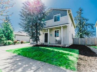 1060 Charlie Ave, Lebanon, OR 97355