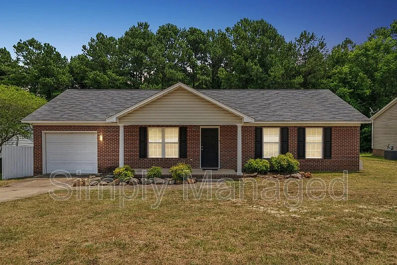 3 bed, 2.0 bath, 1141 sqft, $1,675 — Photo 1