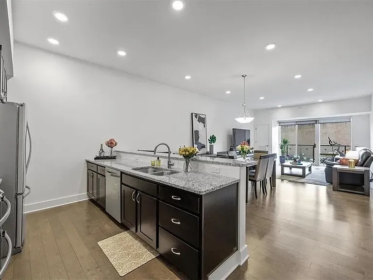 2419 Smallman St #305 — Photo 3