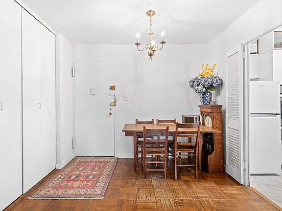 2nd image of 360 E 72nd St APT A502