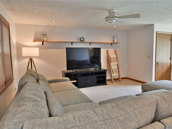 5th image of 516 Orchard Ave
