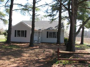 8212 Glass Rd, Hayes, VA 23072