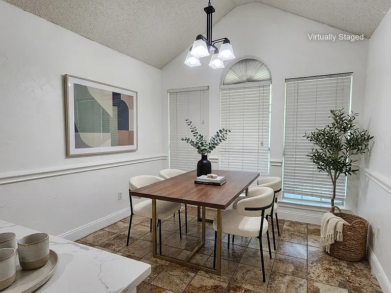 2906 Whetstone Ln — Photo 17