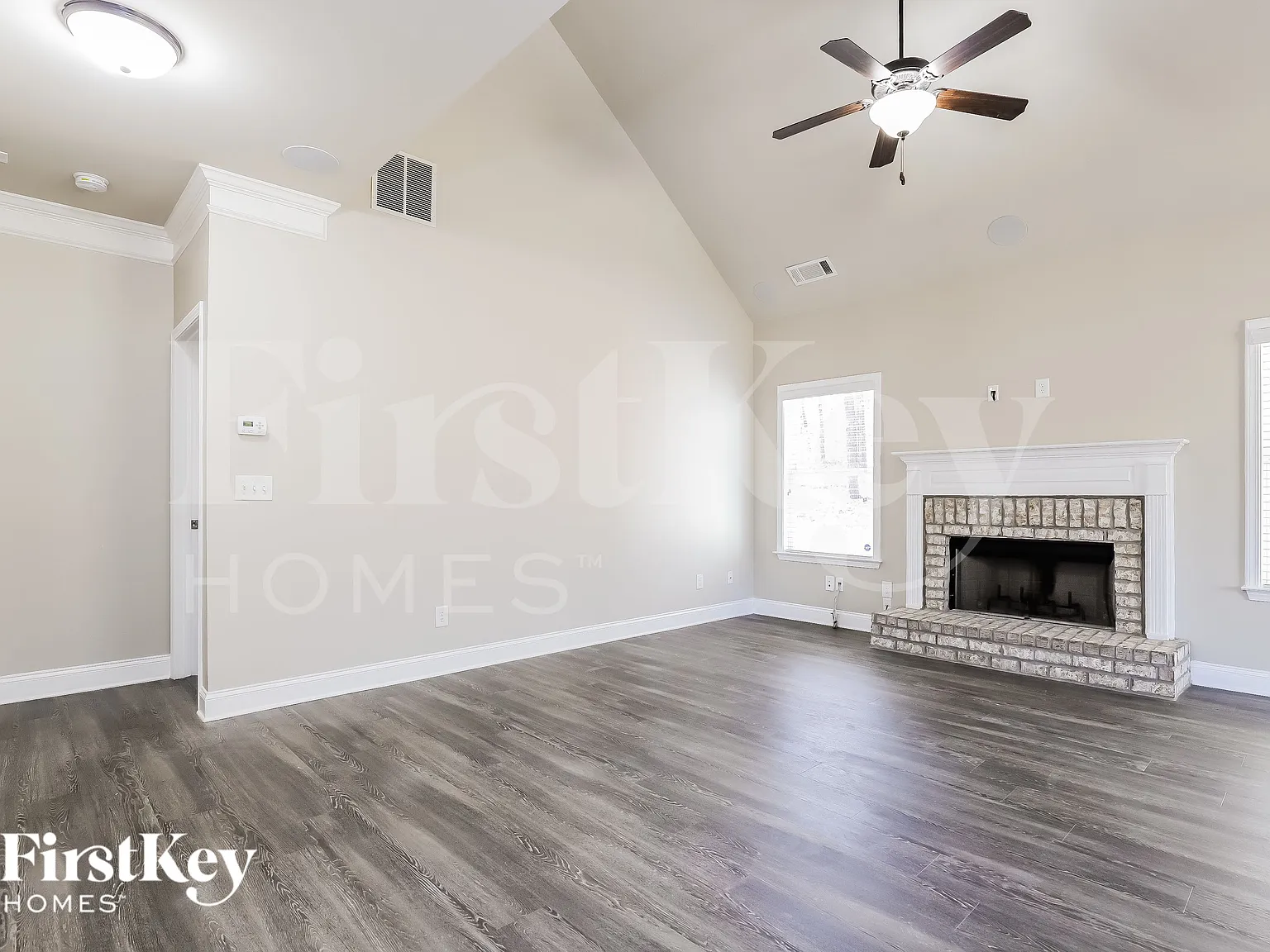 4 bed, 2.5 bath, 2765 sqft, $2,480 — Photo 3