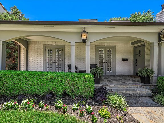 2nd image of 3609 Park Hill Dr