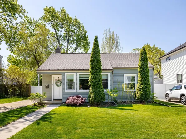 1673 Eaton Rd, Berkley, MI 48072
