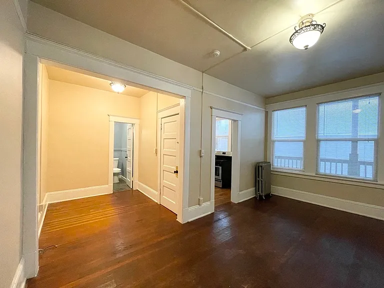 The Winston — Photo 11