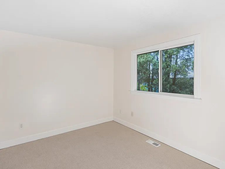10946 SW 65th Ave — Photo 23