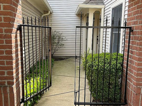 2nd image of 401 Bounty Way APT 171