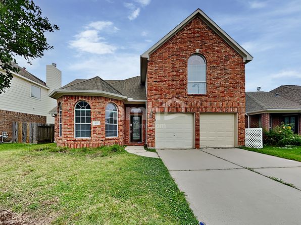 439 Pinewood Ridge Dr