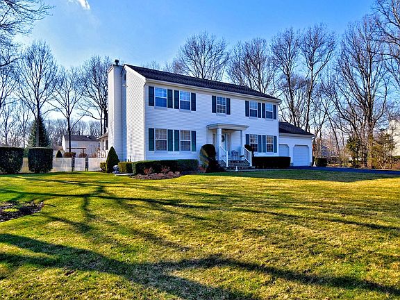 2nd image of 122 Barraud Dr