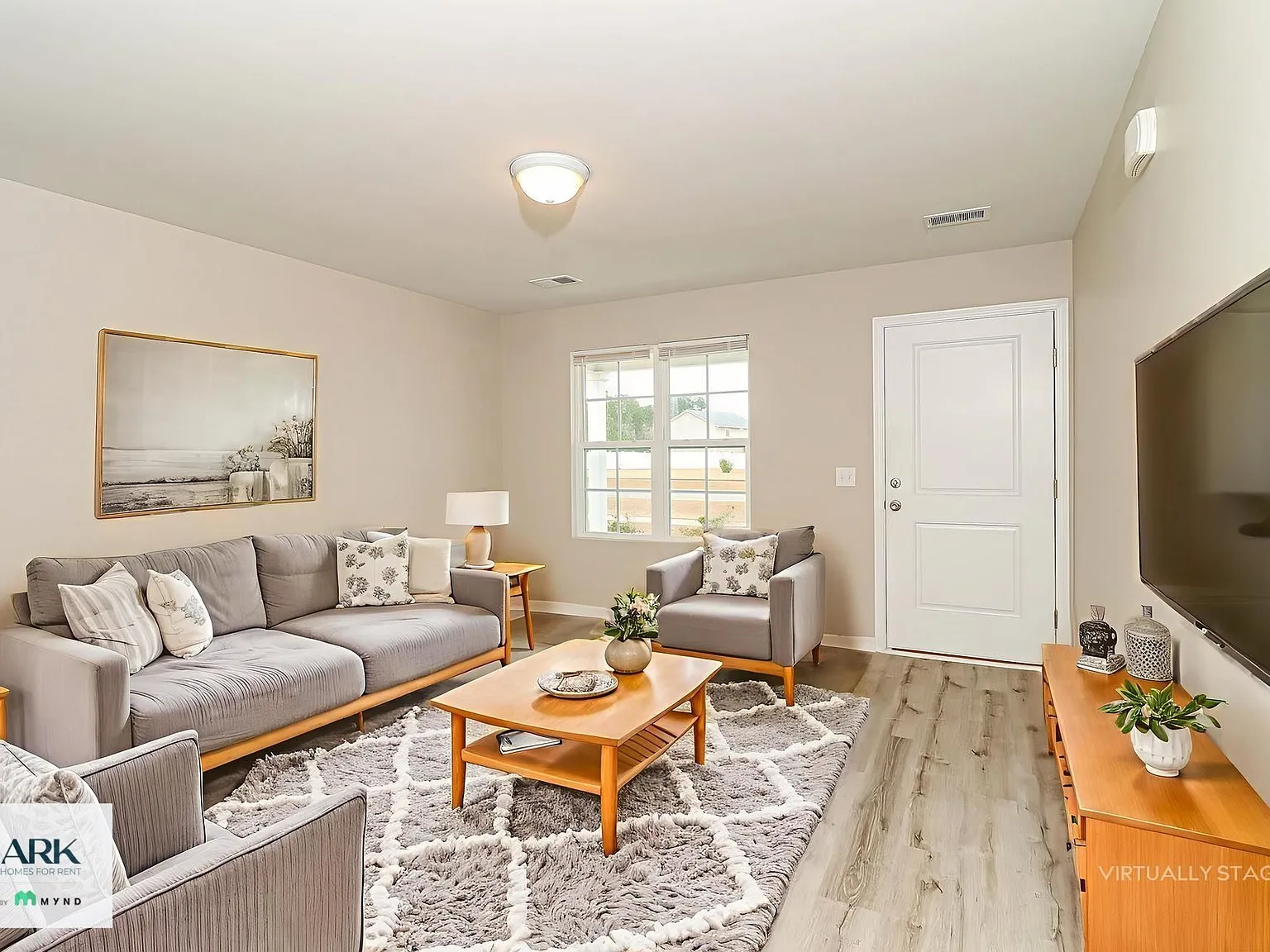3 bed, 2.5 bath, 2431 sqft, $2,249 — Photo 2