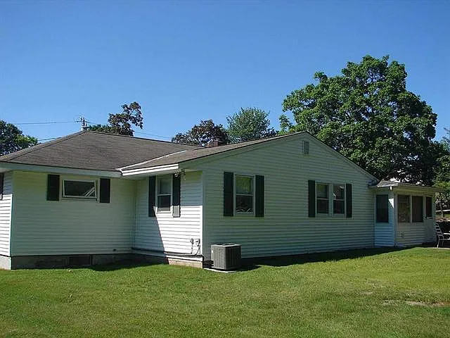 Back yard - 41 Killarney Dr