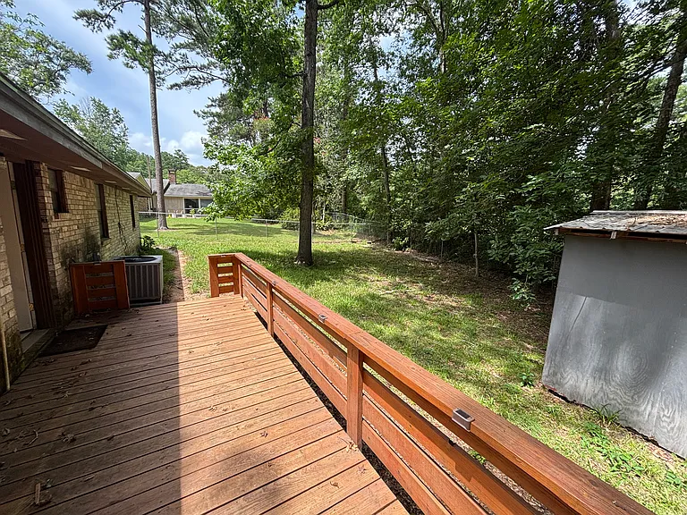 800 N Beech St — Photo 12