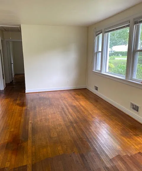 8910 Midway Rd — Photo 3