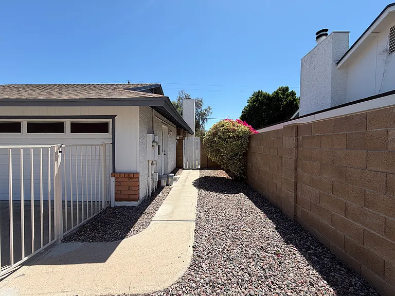 713 N Orlando Cir — Photo 3