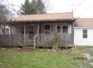 10421 Peck Hill Rd, Perrysburg, NY 14129