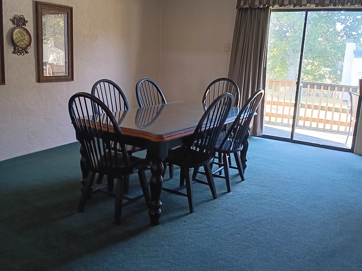 3 bed, $1,800 — Photo 1