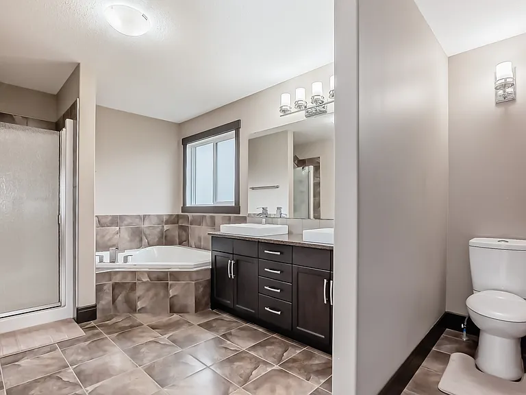3015 Winspear Cmn SW — Photo 12