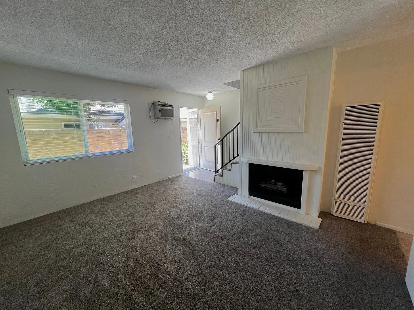 Green-4351 — Photo 3