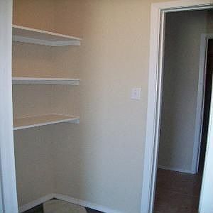 3rd image of 1212 Elva Warren St