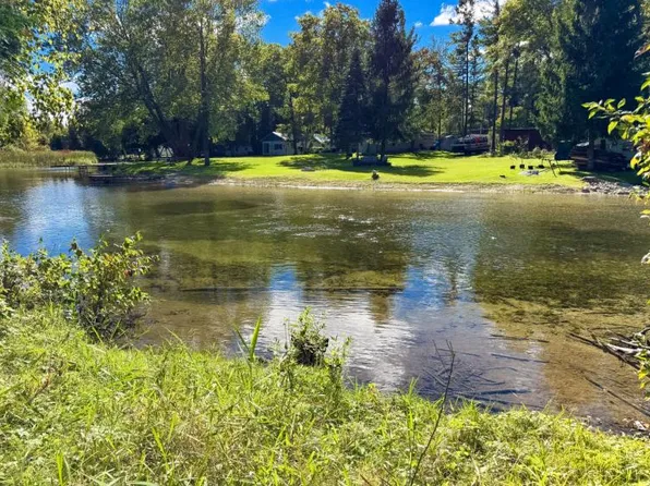 146 2nd St, Hubbard Lake, MI 49747