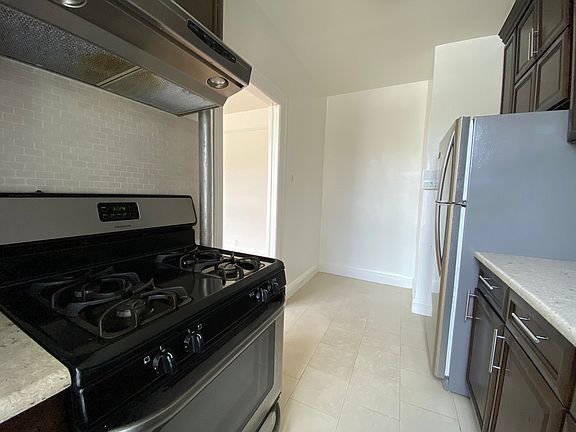 4th image of 31-14 35th St #4D