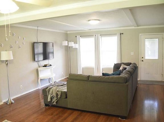 5th image of 2716 Sunnybrook Cir