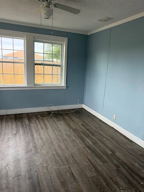 3 bed, 1008 sqft, $1,600 — Photo 3