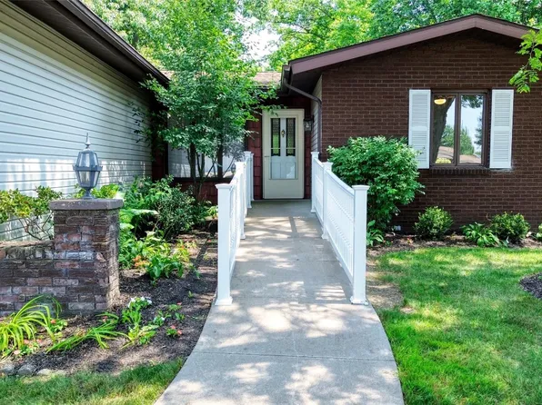 4831 Avellino Dr, Erie, PA 16510