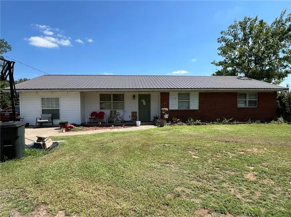 506 S Spring Ave, Plainview, AR 72857
