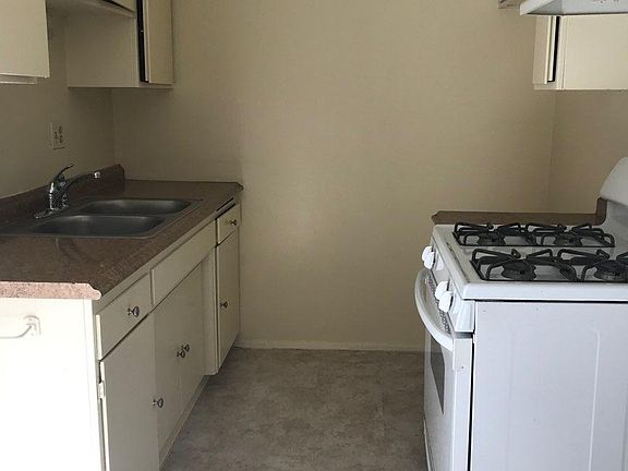 4th image of 2835 Nina St APT 4