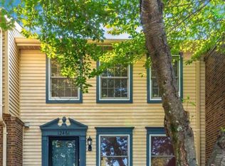 12461 Quail Woods Dr, Germantown, MD 20874