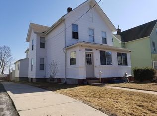 10 Clinton Ave, Holyoke, MA 01040