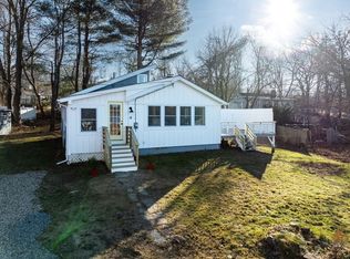 4 Brows Beach Rd, Wales, MA 01081