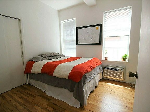 4th image of 206 E 17th St APT 5B