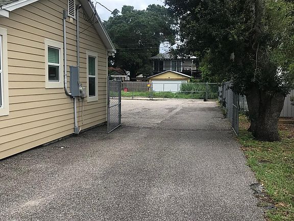 3rd image of 3521 1st Ave N