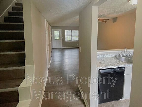 2nd image of 719 South St