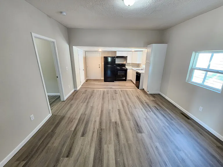 2153 N National Ave — Photo 5