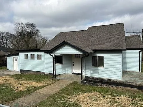 2765 Sunset Ave — Photo 1