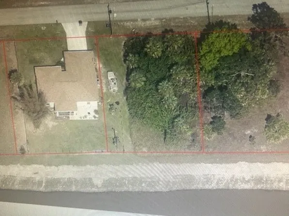 1220 Fontana St E, Lehigh Acres, FL 33974