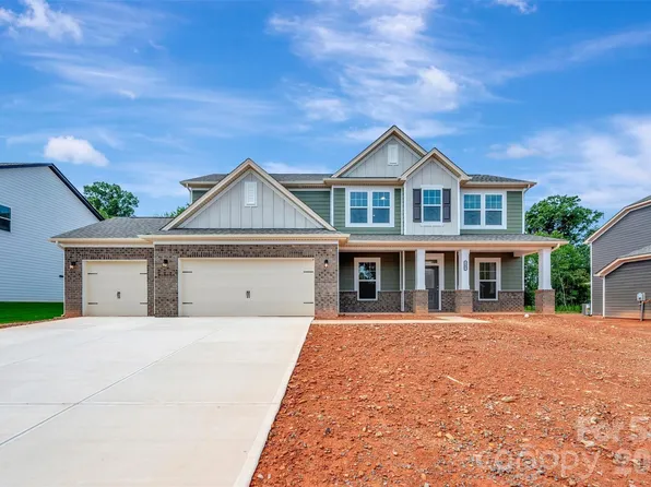 245 Amber Glen Dr, Locust, NC 28097