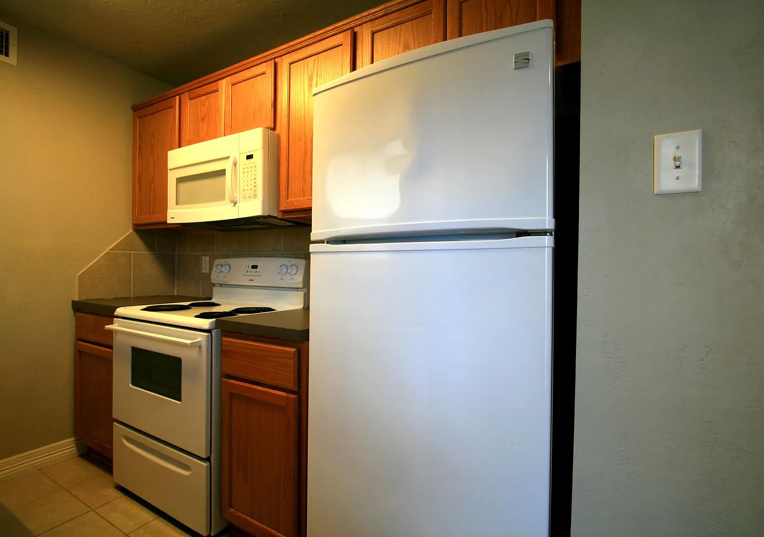704 Gaytha — Photo 4
