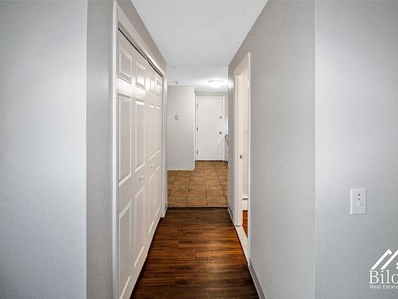 5th image of 264 Fruit Hill Ave #265