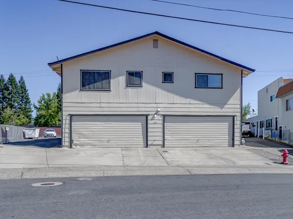 395 Buckeye Ter, Redding, CA 96003