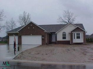 1355 S Riv, Saint Clair, MI 48079