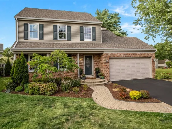 957 Whittington Dr, Geneva, IL 60134
