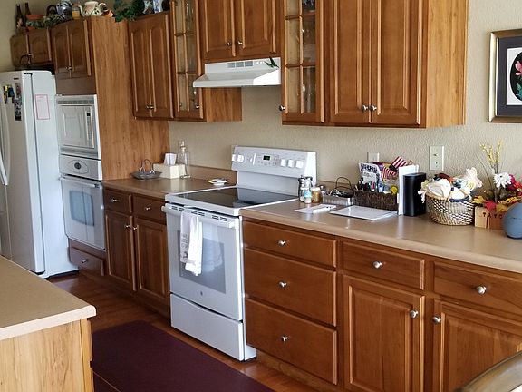 5th image of 2748 Daphne Dr